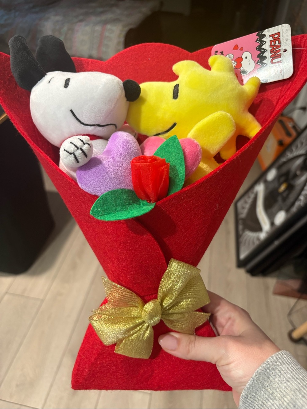 Peanuts Red Felt Plush Bouquet with Snoopy & Woodstock